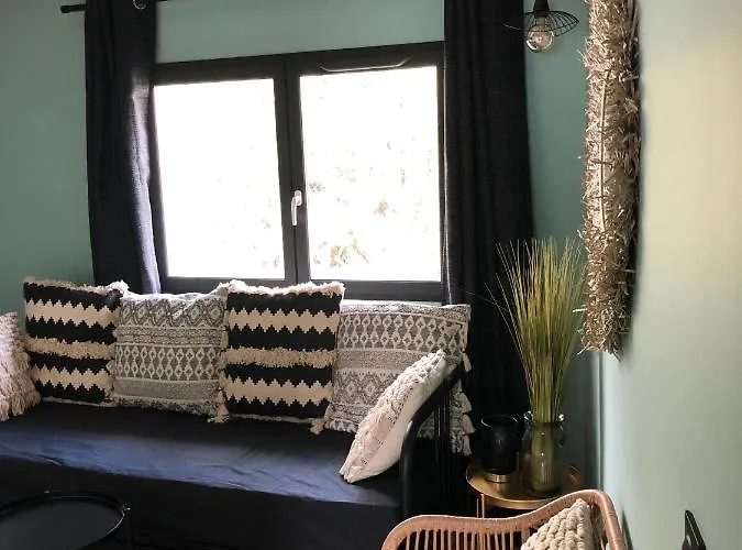 Le Petit Clocher De Apartament